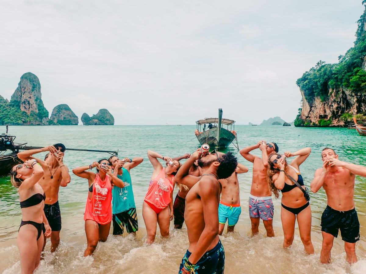 Slumber Party Hostel Krabi Beach Ao Nang Exterior photo